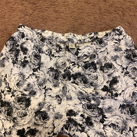 Dalia Collection Black White Floral Pants High Rise Tapered Pleated 8 - Picture 2 of 5